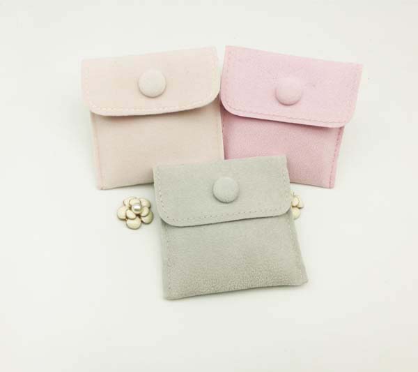 Eco-faith velvet brooches pouch China supplier