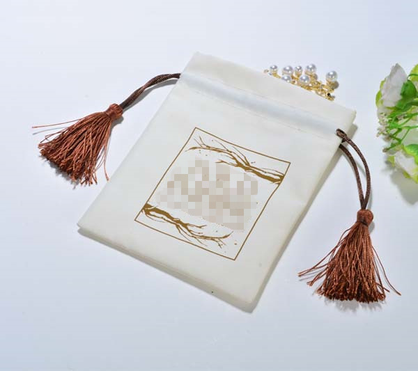 satin gift pouch with tassels 