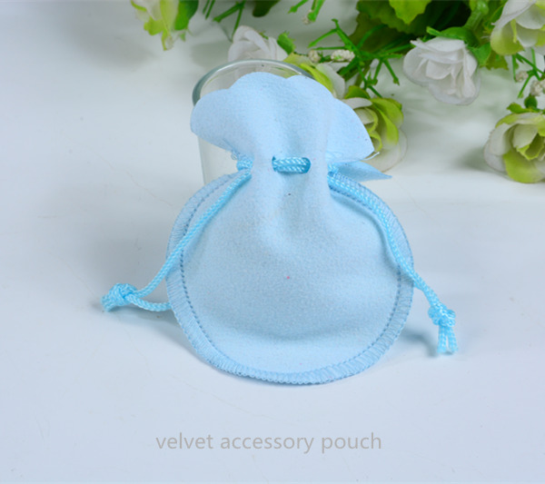 velvet accessory pouch for jewelry