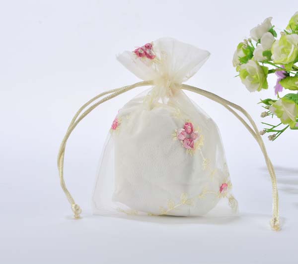 embroidery organza gift pouch
