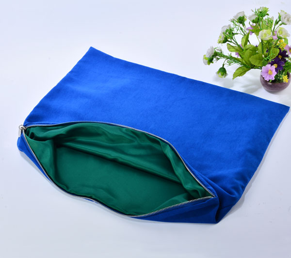 velvet zipper pouch with satin lining