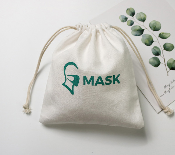 face mask holder bag 